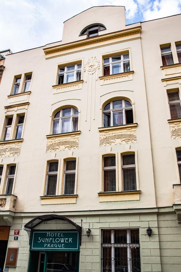 Hotel Sunflower Prague Exterior photo